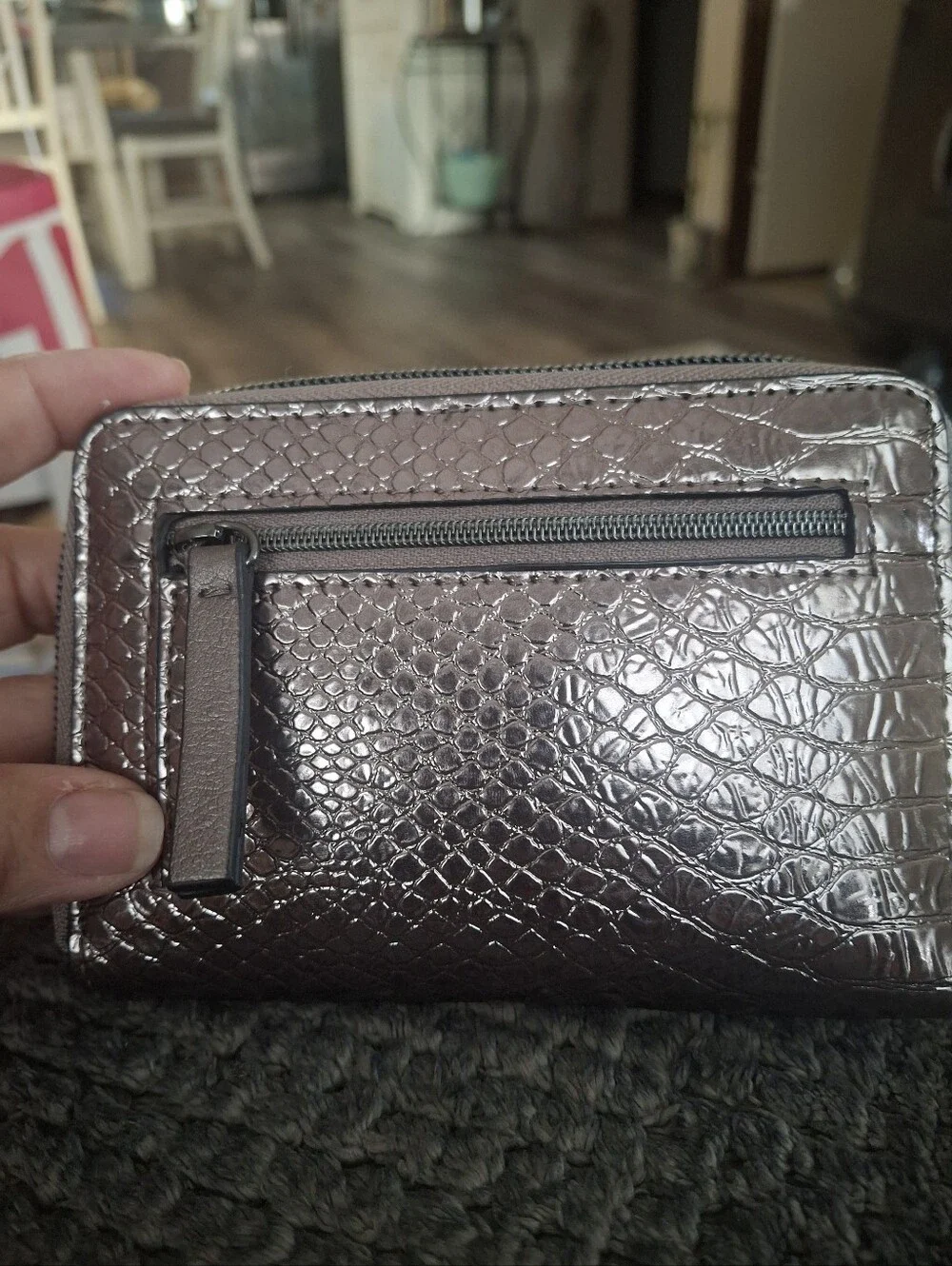 Simply Vera Vera Wang compact textured